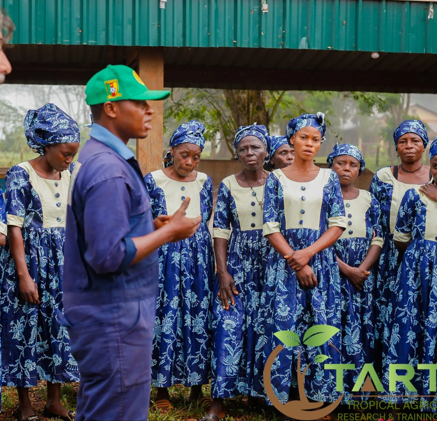 Descriptive alt text